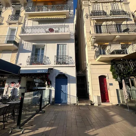 Lejlighed Exceptionnel 3 Pieces Avec Terrasse Vue Sur Vieux Port Centre L! A2b195 Cannes