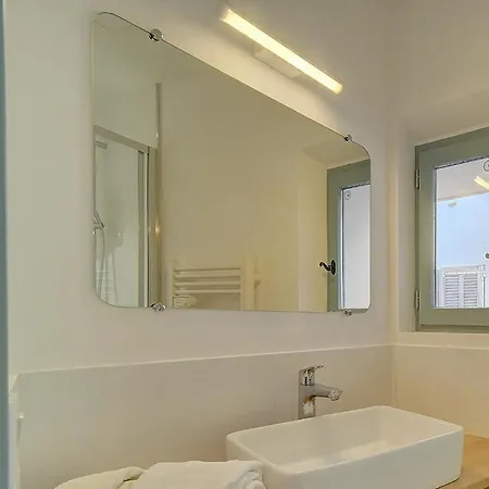Exceptionnel 3 Pieces Avec Terrasse Vue Sur Vieux Port Centre L! A2b195
